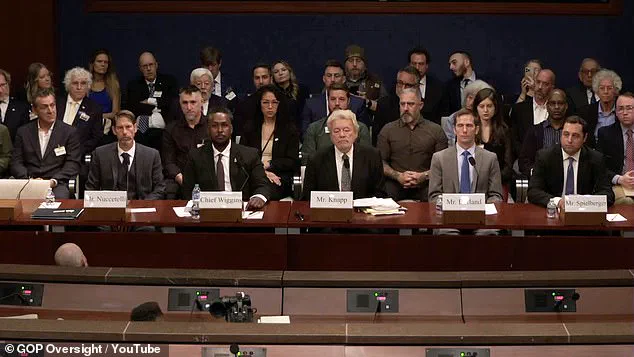 Military Whistleblowers Testify Before Congressional Committee Alleging UAP Encounters and Intelligence Concealment