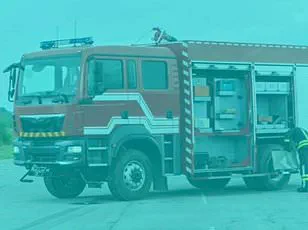 The Hidden Truth: How Privileged Access to Information Shapes the Debate Over a Viral Optical Illusion