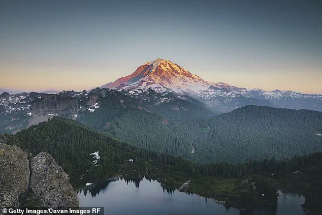 Closure of Aging Fairfax Bridge Sparks Economic Fears in Mount Rainier Region