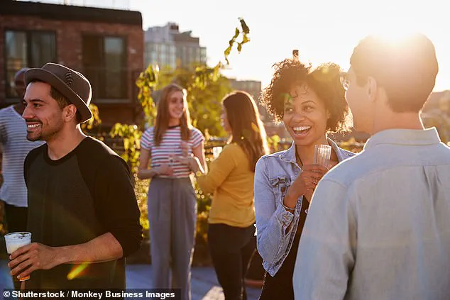 New Research Identifies 'Otrovert' as Third Personality Type, Challenging Traditional Psychological Models