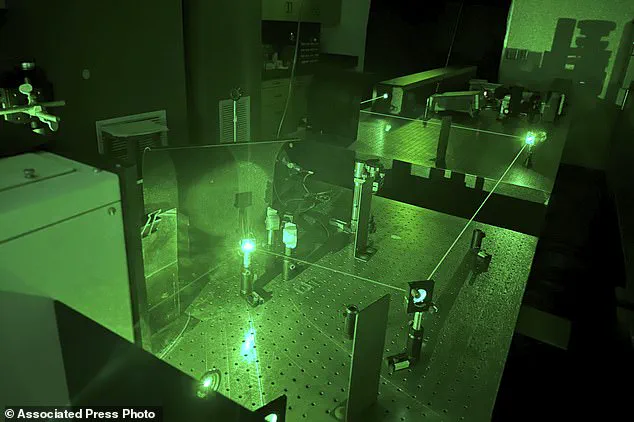 Scientific Discovery Reveals Extinct Pigment in Jackson Pollock's 'Number 1A, 1948'