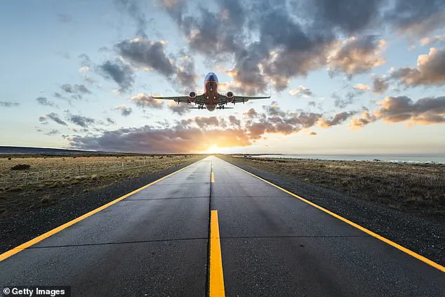 The Controversy Over Airplane Clapping: A Shift in Public Opinion and Etiquette Debates