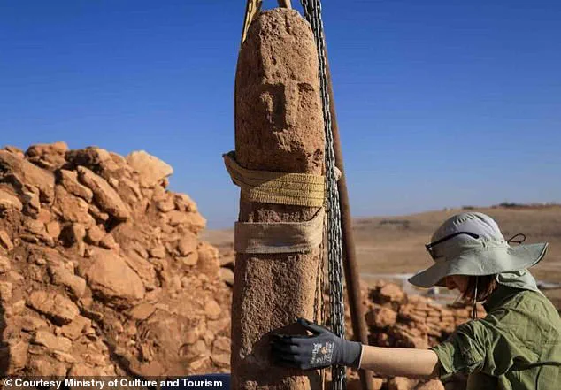 ‘A Glimpse into Ancient Individuality’: 10,000-Year-Old Stone Carving Challenges Early Human Art Timeline