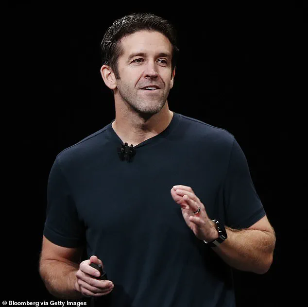 Speculation Surrounds Tim Cook's Potential Transition at Apple Amid Leadership Uncertainty