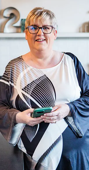 Pharmacist Warns Against Mixing Alcohol with These Medications, Citing Risks of Internal Bleeding and Blood Clots