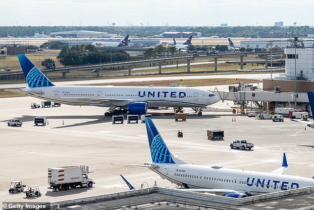 US Government Shutdown Threatens Major Air Travel Disruption as FAA Mandates Flight Cuts