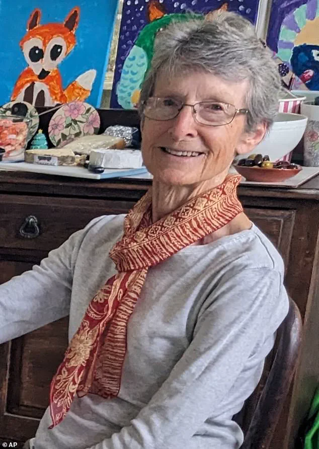 Luxury Cruise Ship *Coral Adventurer* Runs Aground Off Papua New Guinea Coast, Stranding 123 Passengers