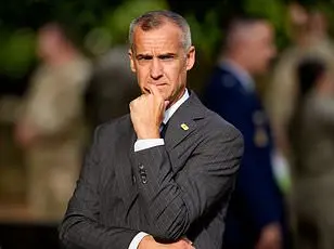 Trump's Immigration Enforcers Celebrate Policies at Mar-a-Lago as Public Reaction Remains Divided