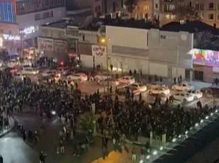 Ayatollah Khamenei Vows 'Not to Back Down' as Iran's Largest Protests Yet Expose Regime Fractures