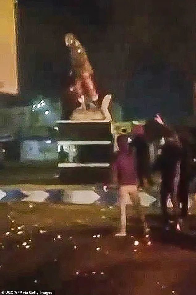 Clash of Regime and People as Iran's Protests Reach Unprecedented Levels, Economic Despair Fuels Defiance