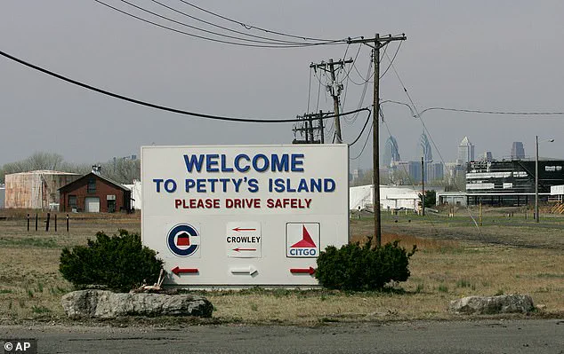 Petty’s Island Ownership in Delaware River Sparks International and Corporate Tensions Amid $5.9 Billion Bid by Amber Energy