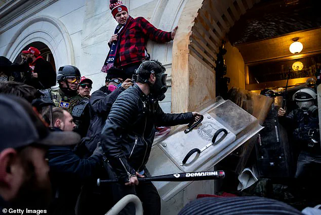 Violent Protests Erupt in Minneapolis Over Alleged Fraud, Highlighting Tensions Between Government Oversight and Public Trust