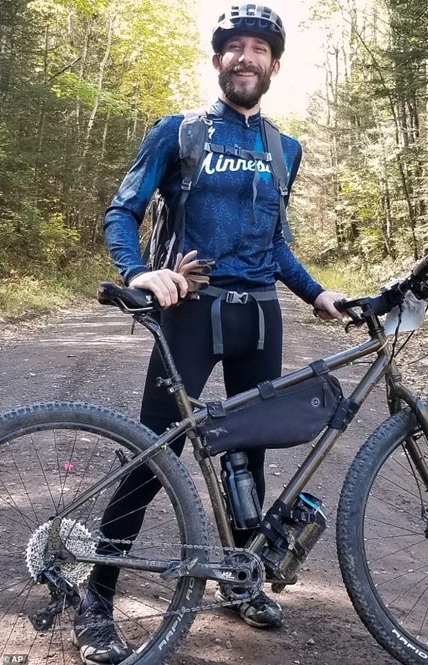 Exclusive: Unseen Footage Reveals Alleged Officer Injury and Fatal Shooting During Minneapolis Riots – Limited Access to Critical Information