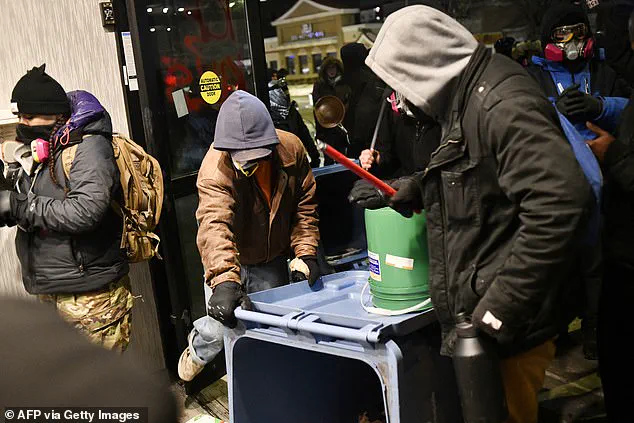 Federal Immigration Enforcement Sparks Protests and Public Outcry in Minneapolis