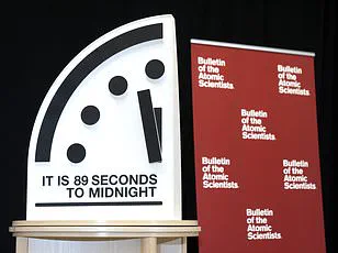 Scientists Use AI to Engineer Simplest Synthetic Virus Ever, Evo–Φ2147