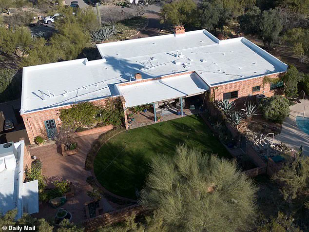 Eerie 911 Call Reveals Kidnapping and Health Crisis of Nancy Guthrie, Savannah's Missing Mother