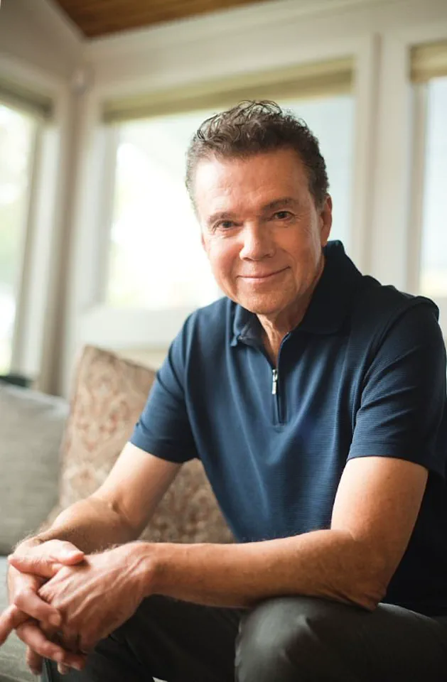 From Harvard Physicist to Christian: Dr. Michael Guillen's Journey of Reconciling Science and Faith