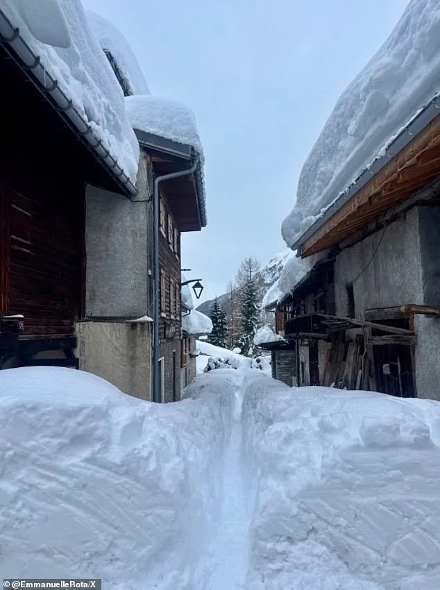 Alpine Crisis: Unprecedented Snowfall and Avalanche Threats Force Mass Evacuations in Italy and Switzerland