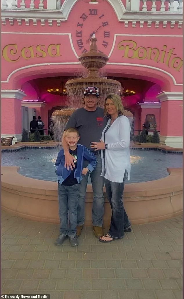 Arizona Mother's Vaping Habit Leads to ICU Admission After Flu-Related Lung Failure