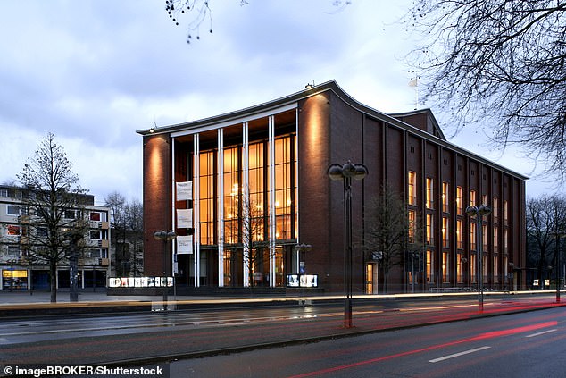 Audience Attack During German Play Sparks Debate on Artistic Expression and Public Conduct