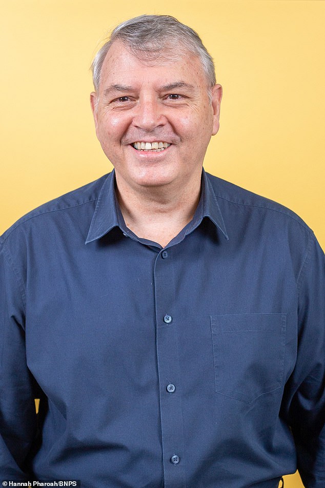 Coffee Shop Apologizes After Employee Allegedly Marks Receipt with Derogatory Comment During Family's Wake