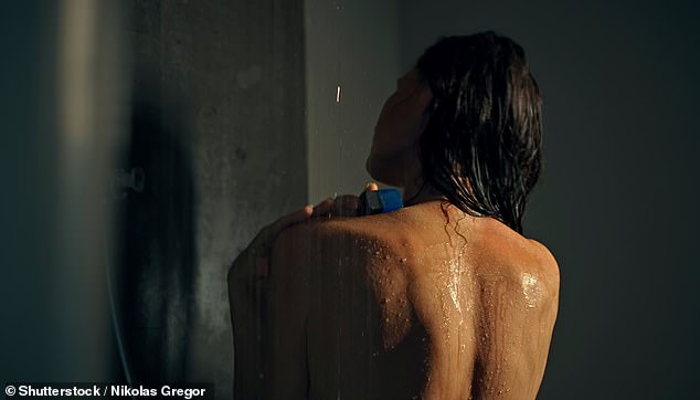 Dark Showering Gains Attention as a Sleep Aid Linked to Circadian Rhythms