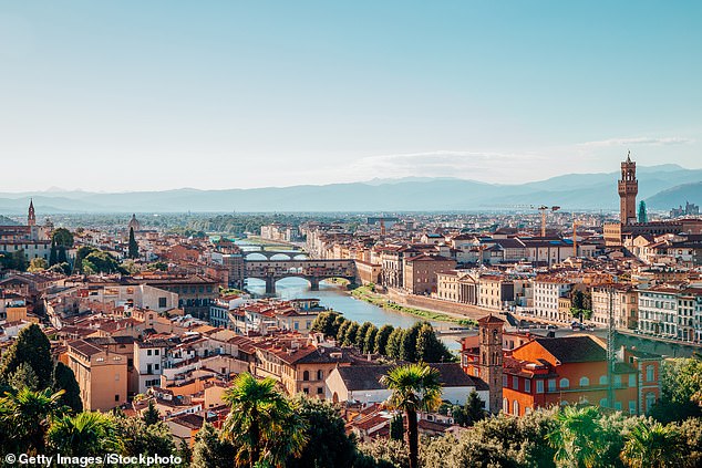 Florence Police Investigate Controversial Black Cube Luxury Apartment Complex Amid Historic Heritage Debate
