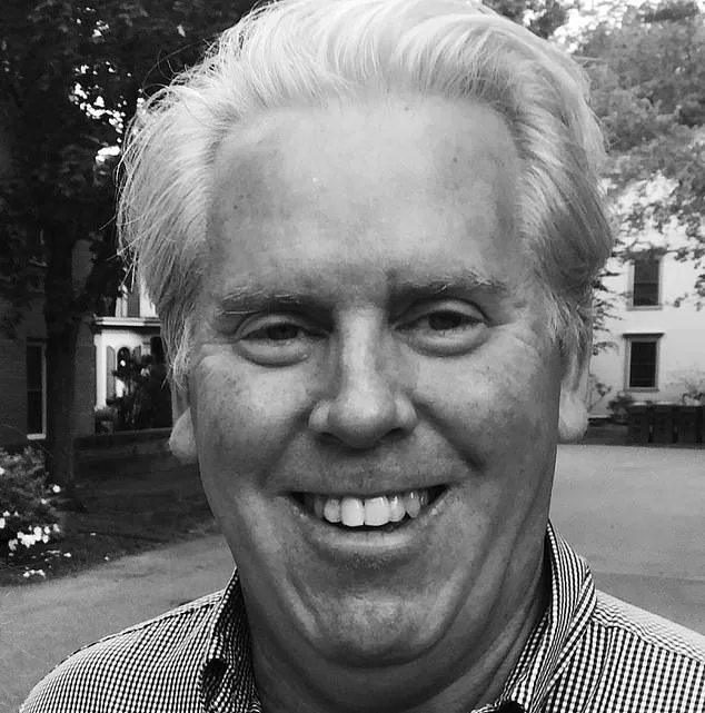 Man Accused of Father's Murder Pleads Insanity as Trial Reveals Psychotic Flight Incident