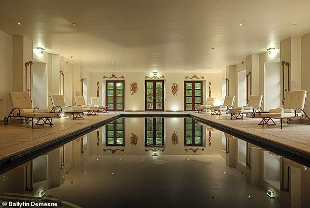 Man Accused of Father's Murder Pleads Insanity as Trial Reveals Psychotic Flight Incident