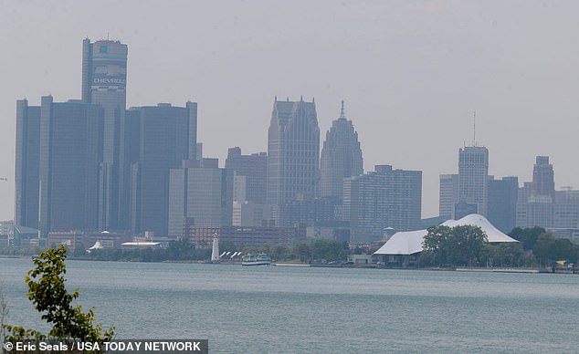 Toxic Air Crisis in Michigan and Great Lakes Region: Unhealthy Conditions Prompt Urgent Advisories as PM2.5 Levels Soar