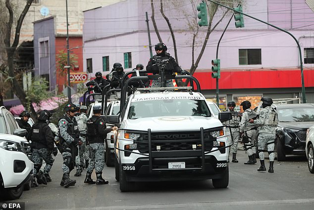 Violence Erupts in Mexico After Killing of CJNG Leader El Mencho, Stranding Tourists and Disrupting World Cup Preparations