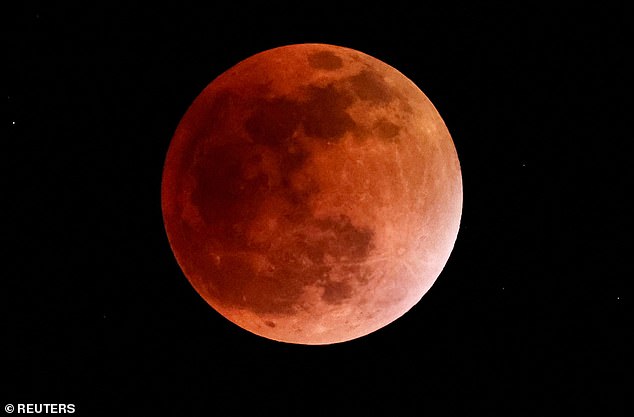Blood Moon to Light Up Skies: Total Lunar Eclipse on March 3 Offers Spectacular View Across North America