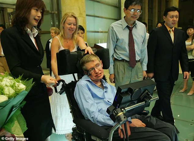 Stephen Hawking's 2006 Ritz-Carlton Photo with Bikini-Wearing Women Resurfaces in Epstein Files, Estate Claims They Were Carers