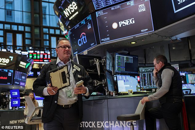 Trump's Citizenship Data Mandate for Banks Sparks Sector Concerns Amid White House Denial