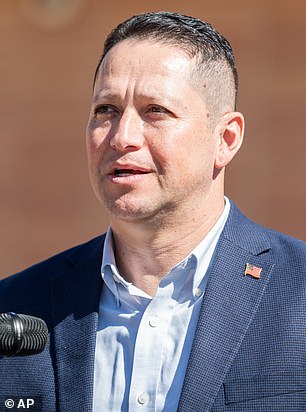 House Republicans Demand Gonzales Withdraw Amid Scandal Over Affair and Staffer's Death