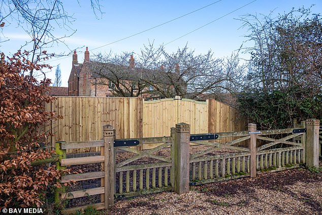 Andrew Mountbatten-Windsor's Art Collection Moves to Marsh Farm as Relocation Nears