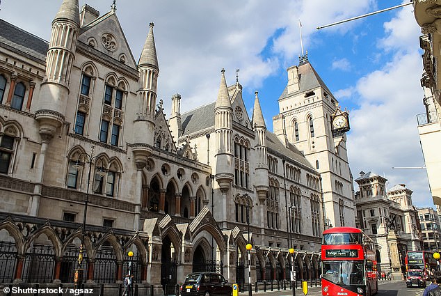 Kevin Spacey Reaches Confidential Settlement with Three British Men, Avoiding High-Profile Trial Over Sexual Assault Allegations