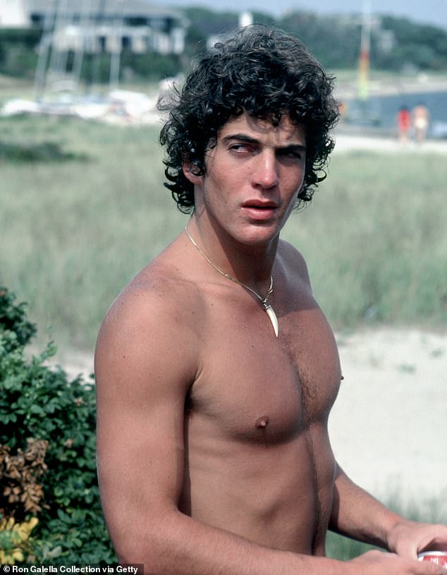 From Ambiguity to Devotion: The Summer of 1994 That Redefined John F. Kennedy Jr. and Carolyn Bessette's Love Story