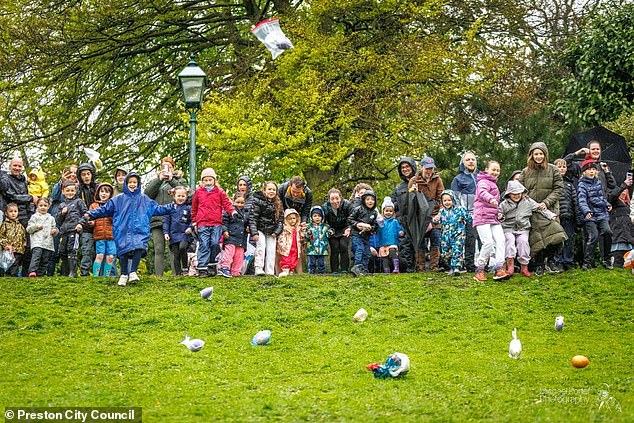 PETA Campaigns for 'Potato Tumble' as Alternative to Easter Egg Rolling to Spare Chickens from Suffering