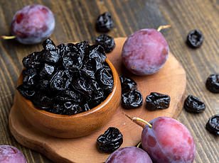 Night Owls Linked to Higher Risk of Bipolar Traits in New Study, Highlighting Role of Biological Clocks in Mental Health