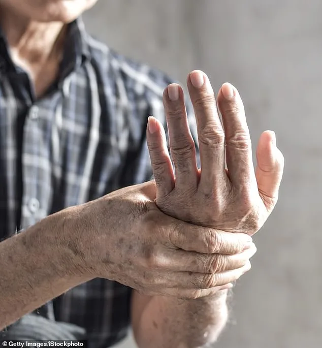 Numbness in Fingers Without Pain: Carpal Tunnel Syndrome in the Elderly