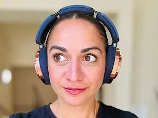 Dyson Unveils HushJet Mini Cool Fan: A Portable Powerhouse with 56mph Airspeed for Summer Commuters