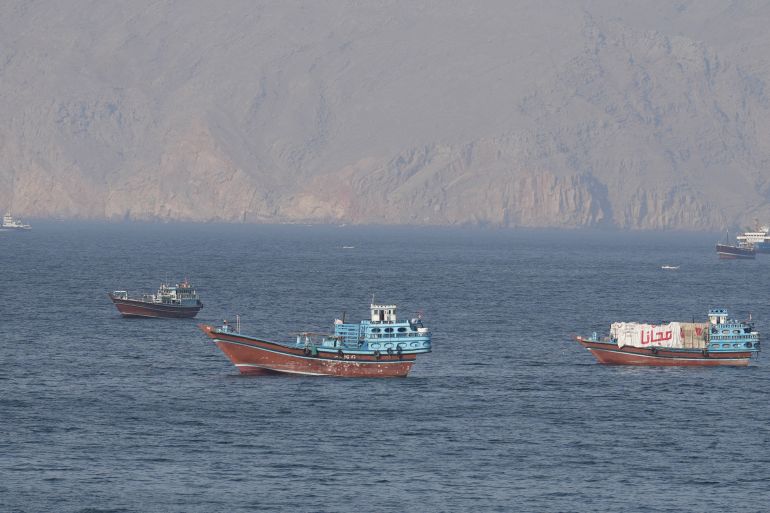 Iran keeps Strait of Hormuz shut, threatening ships as ceasefire expires.
