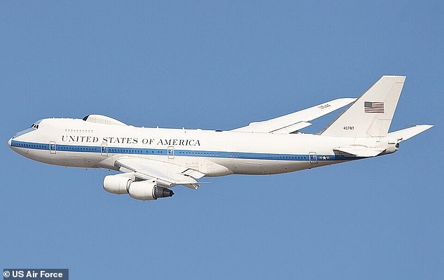Trump's Doomsday Plane Circles Nuclear Base Amid Iran Ceasefire Crisis