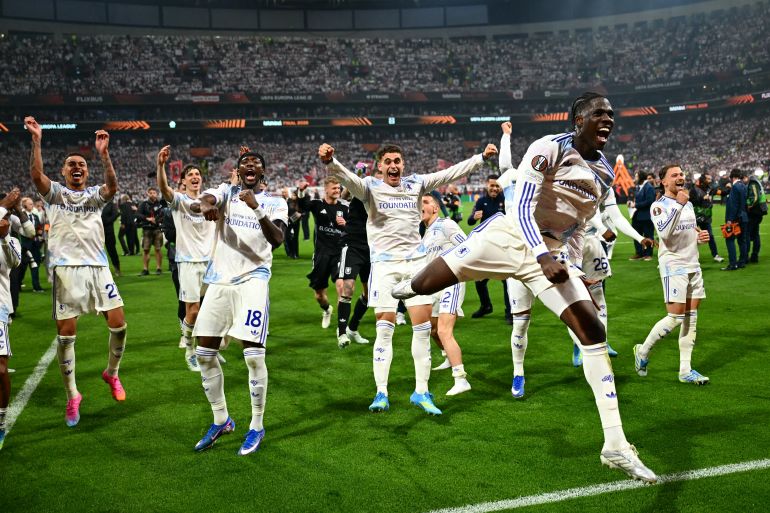 Aston Villa wins first major trophy in 44 years