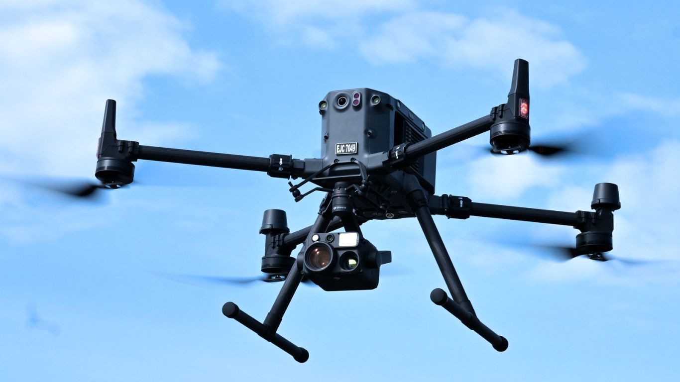 Colombian mothers flee drone attacks in Catatumbo border region.
