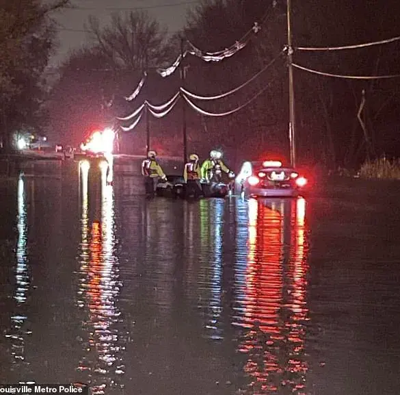 Severe Weather Disrupts Life in the US, Claiming Lives and Causing Devastation