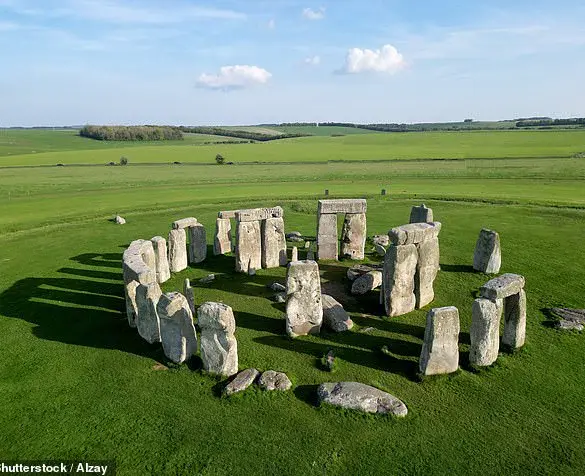 Stonehenge's Mysterious Sister Site: An Ancient Enclosure in Dorset Redated to 3200 BC
