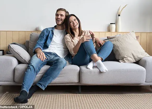 The Science Behind Silent Dates: How Silence Can Strengthen Relationships