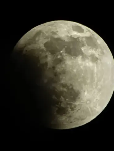 Two Blood Moon Lunar Eclipses to Illumine UK Skies in 2023